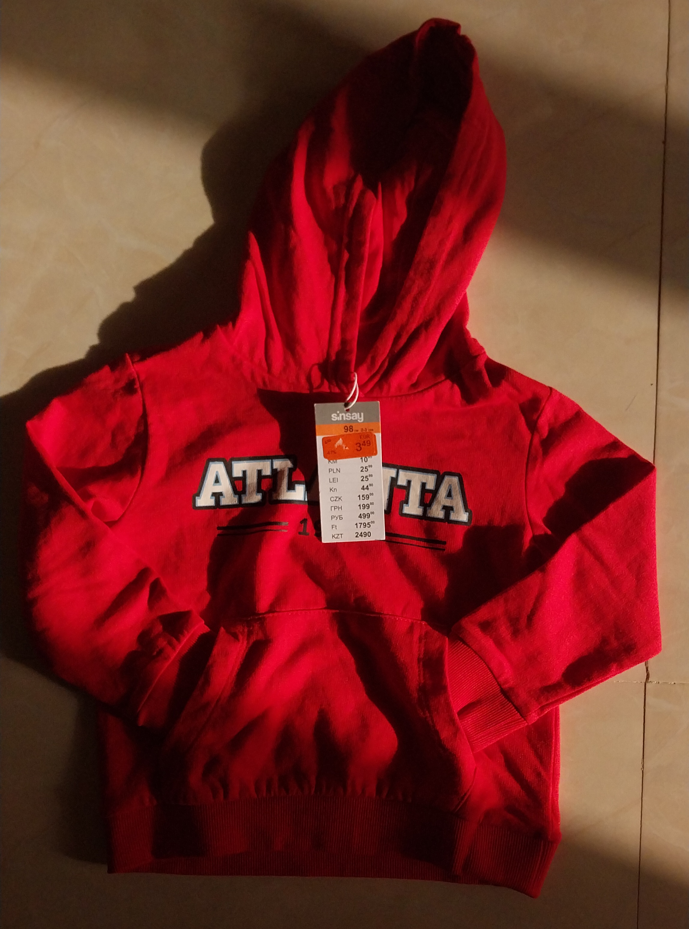 هودی دورس از برند sinsay  جنس نخی لطیف سایز ۴تا۵ سال